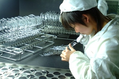 高質(zhì)量發(fā)展產(chǎn)業(yè)“觀” 從丹陽鏡片看中國制造的世界級崛起